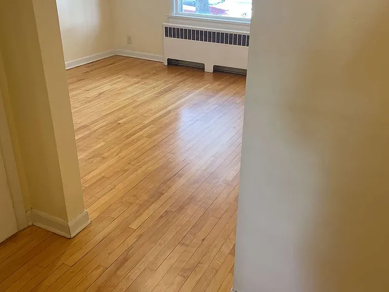 36 Grant St — Photo 8
