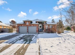 34 Fieldstone Cres, Komoka, ON N0L1R0