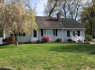 40 Dale Rd, Enfield, CT 06082