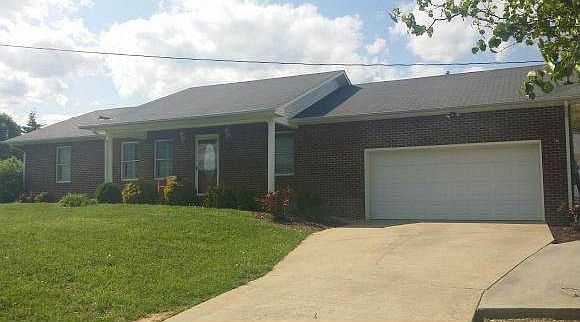 WELCOME HOME TO 322 LAUREN DR