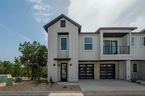 12001 Vista Parke Dr #701 Photo 1
