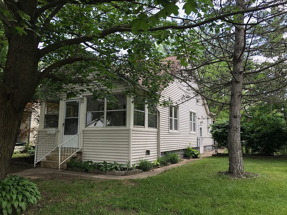 2nd image of 311 Edison Ave