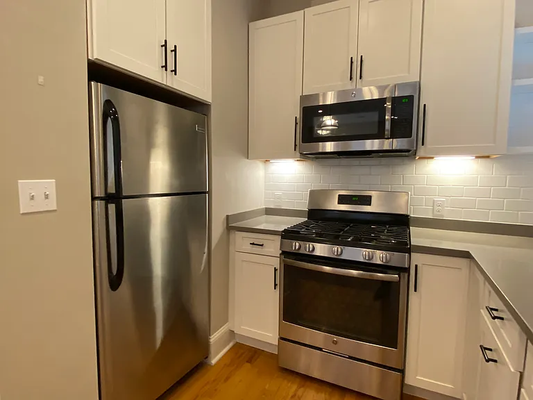 178 Brooks St #1 — Photo 1