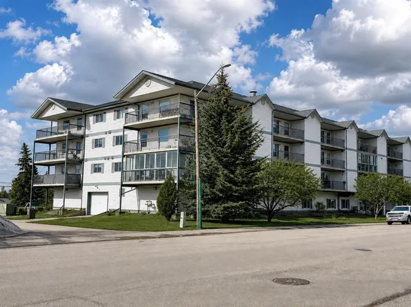 4514 E 54th Ave #301, Olds, AB T4H 1W5
