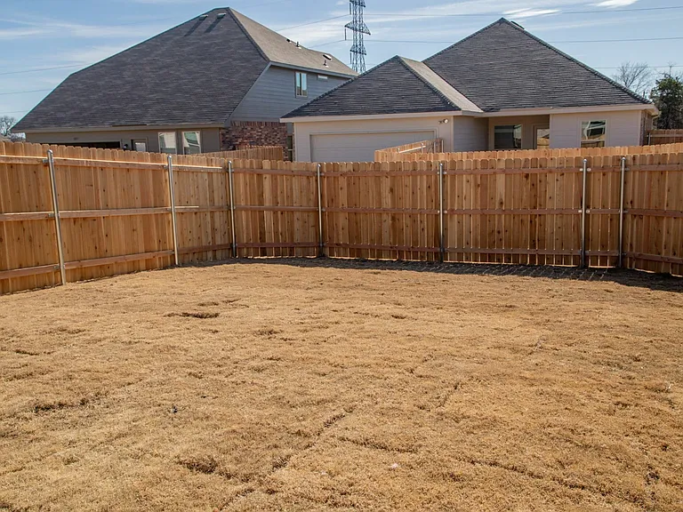 1814 Cross Oaks Dr — Photo 7