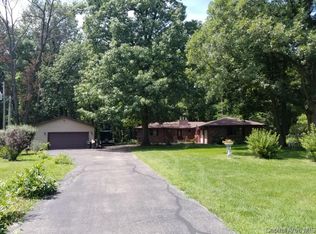1611 Webb Ct, Dawson, IL 62520