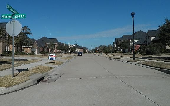 5th image of 7414 Shady Lake Grv
