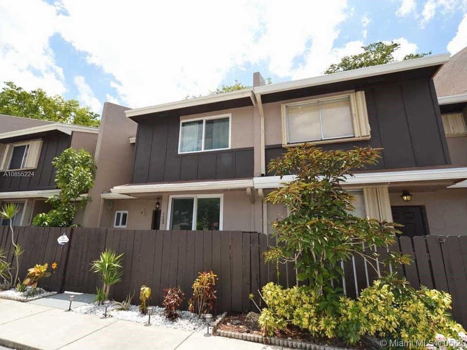 1st image of 1153 Sussex Dr #1153