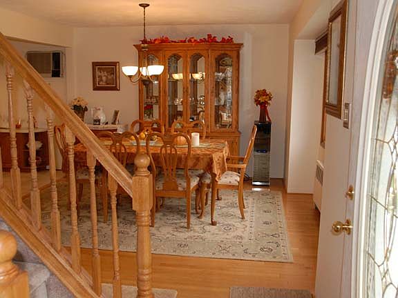3rd image of 1275 Clark Street