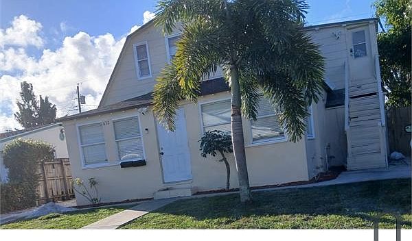 1st image of 632 46th St