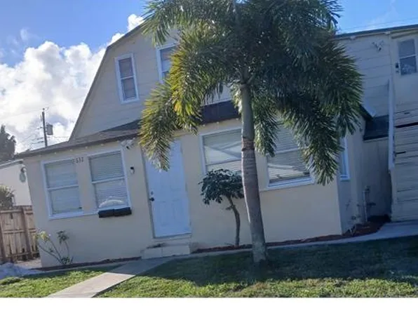 632 46th St, West Palm Beach, FL 33407