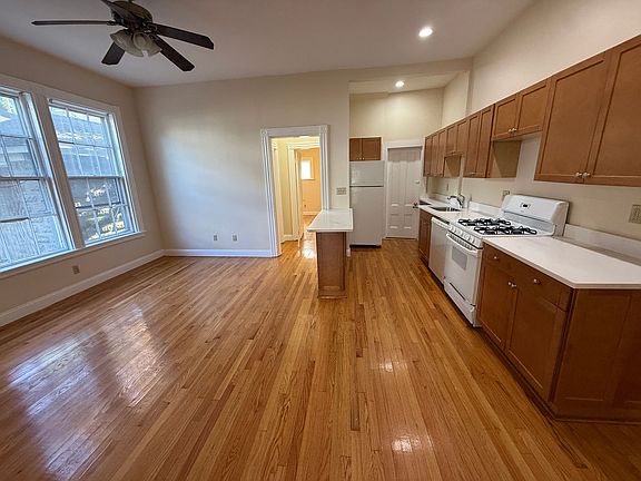 2nd image of 45 Laurel St APT 2