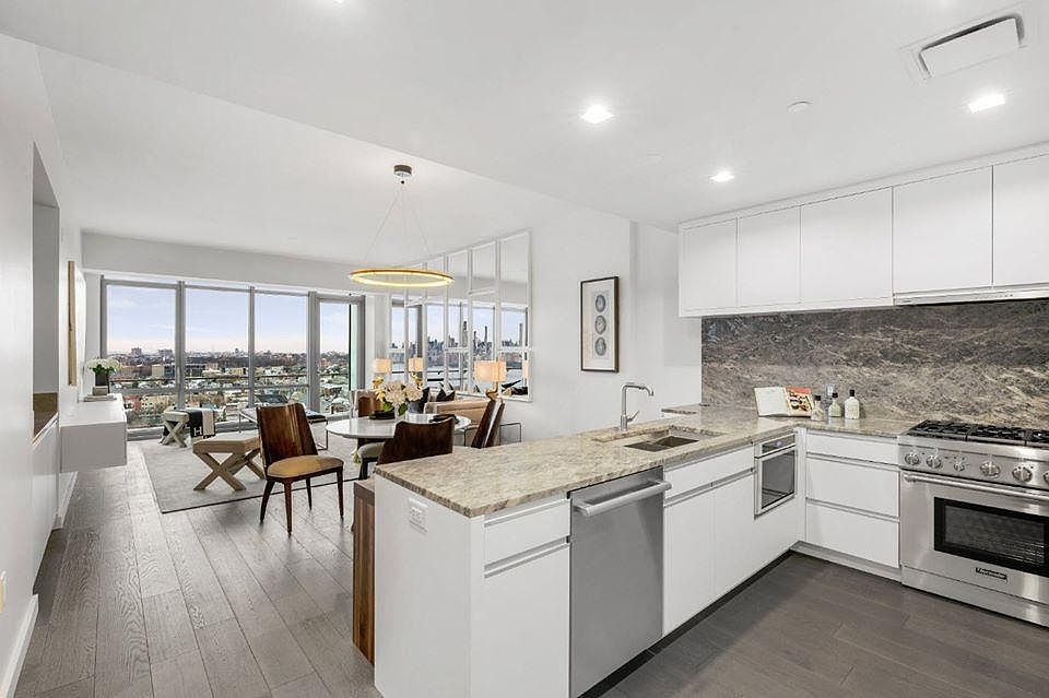 1st image of 327 Adolphus Ave #516