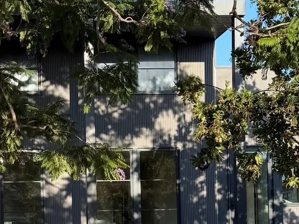 2002 Virginia Rd, Los Angeles, CA 90016