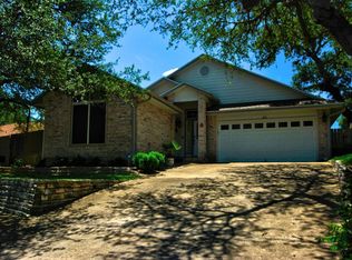 221 Los Cedros Loop N, Kerrville, TX 78028