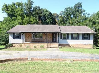 2800 Manchester Dr, Prince George, VA