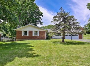 9711 Windcrest Dr, Cincinnati, OH 45231