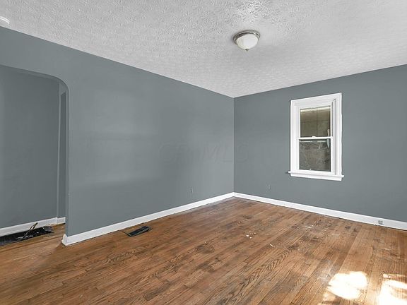 4th image of 1708 Old Leonard Ave