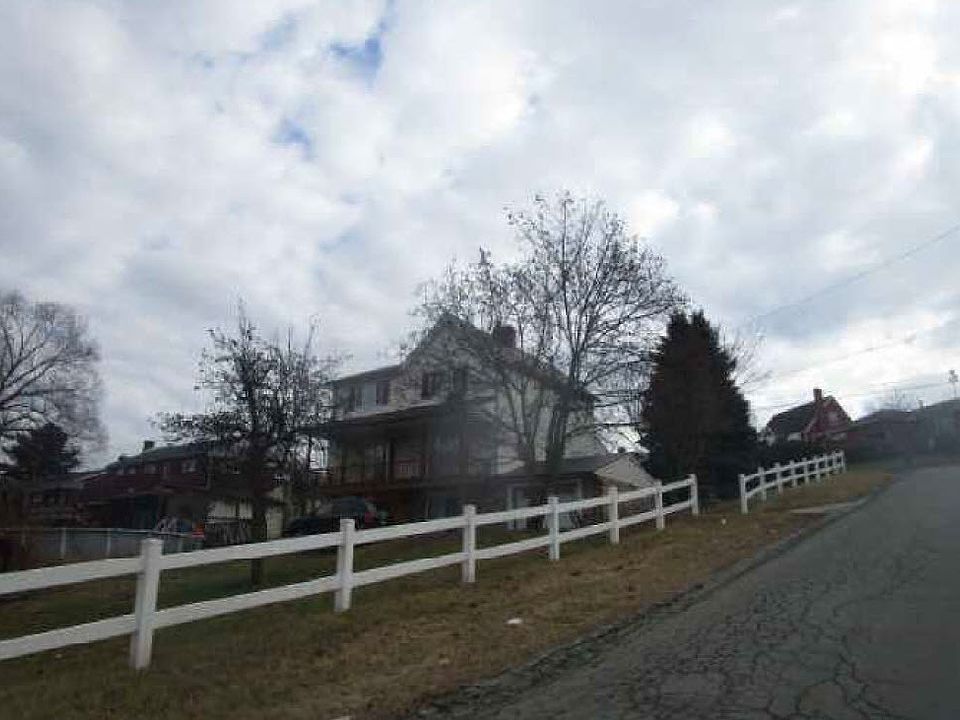 2nd image of 1860 Ohio Ave