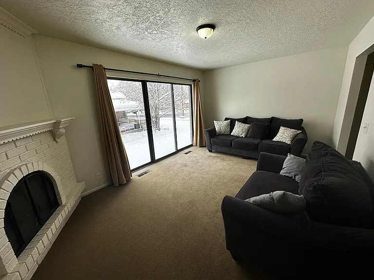 495 N 600 E #1 — Photo 3