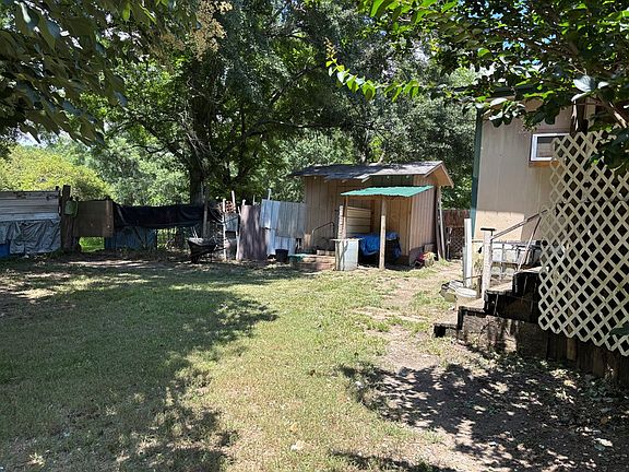 4th image of 10870 State Highway 184 W