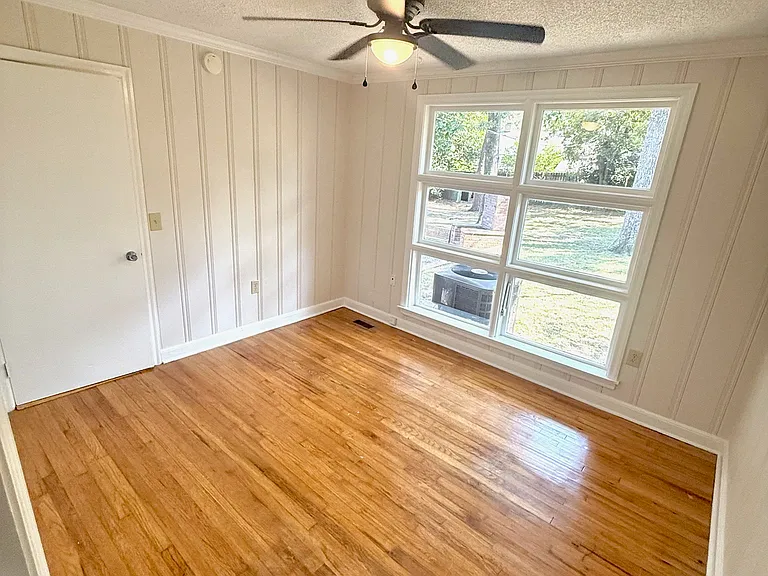 1035 Indigo Ave — Photo 13