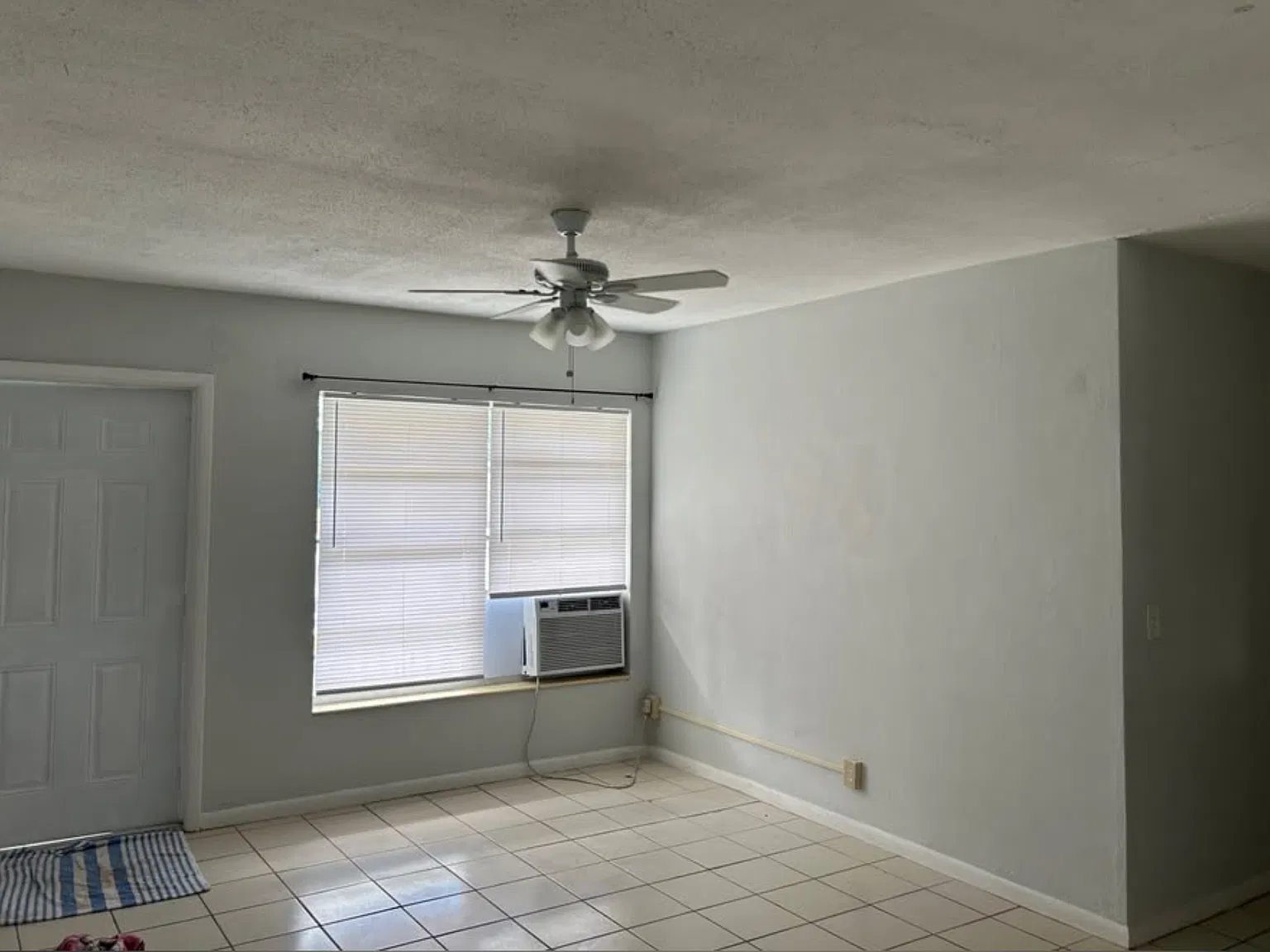 4 bed, 1310 sqft, $2,550 — Photo 4