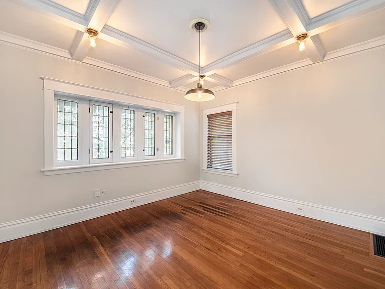 16 Union Ave SE — Photo 4