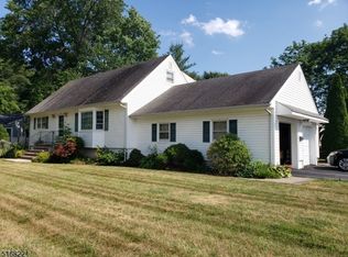 103 Jacksonville Rd, Pequannock, NJ 07440