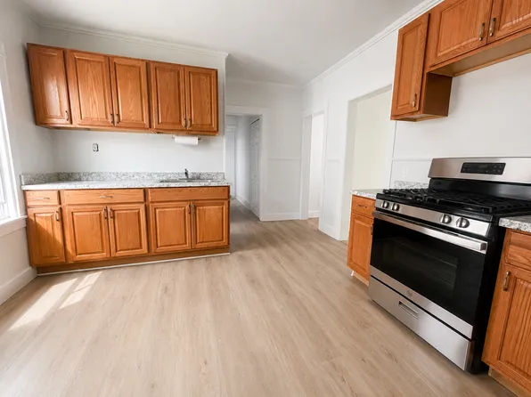 84 Bell St #2, Bridgeport, CT 06610