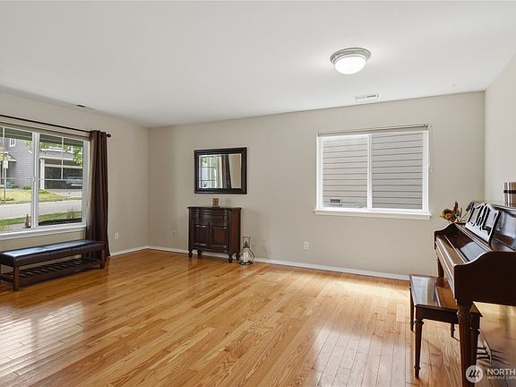 4th image of 11808 57th Avenue SE