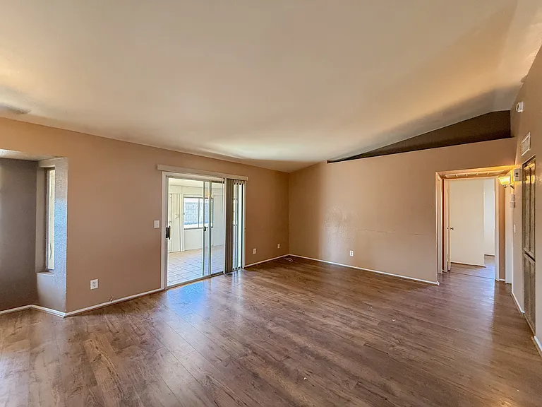 9358 W Sanna St — Photo 11