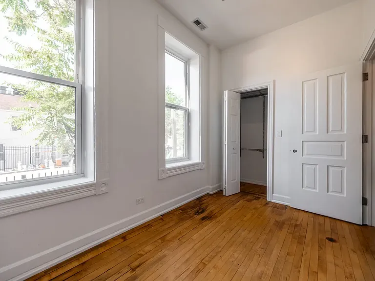 1840 S Loomis St #2 — Photo 5