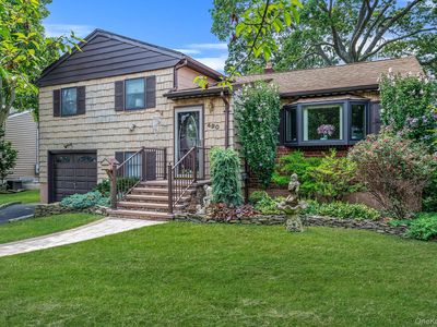 490 Charles Avenue, Massapequa Park, NY, 11762
