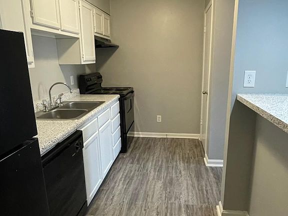 5th image of 2700 Cottage Pl #401185f69