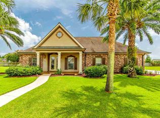 1604 Harvest Dr, Houma, LA 70360