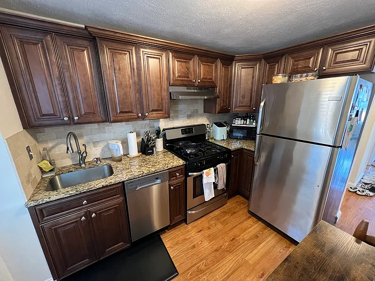 3 Payson Pl #2 — Photo 4