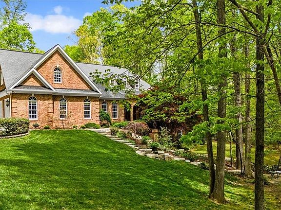 3rd image of 8308 Linville Oaks Dr