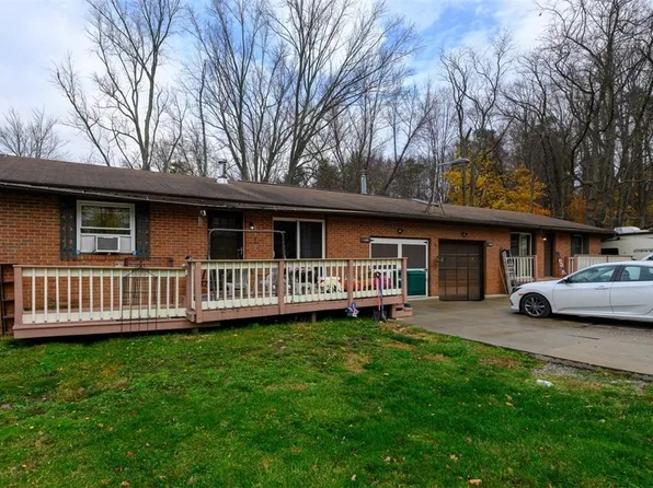 11494-11496 Cleveland Ave NW, Uniontown, OH 44685