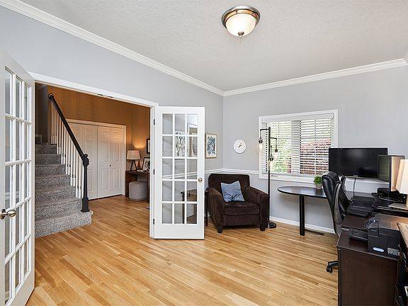 5th image of 7803 Aspen Dr