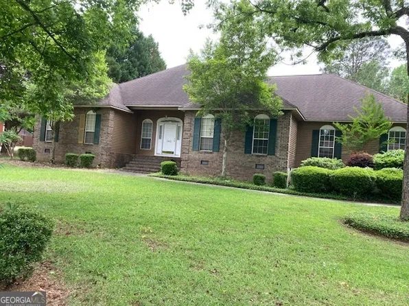 140 Cedar Creek Dr, Dublin, GA 31021