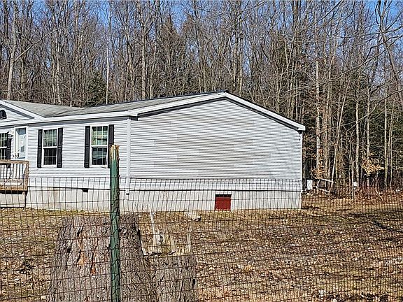 5th image of 23182 Boyd Rd