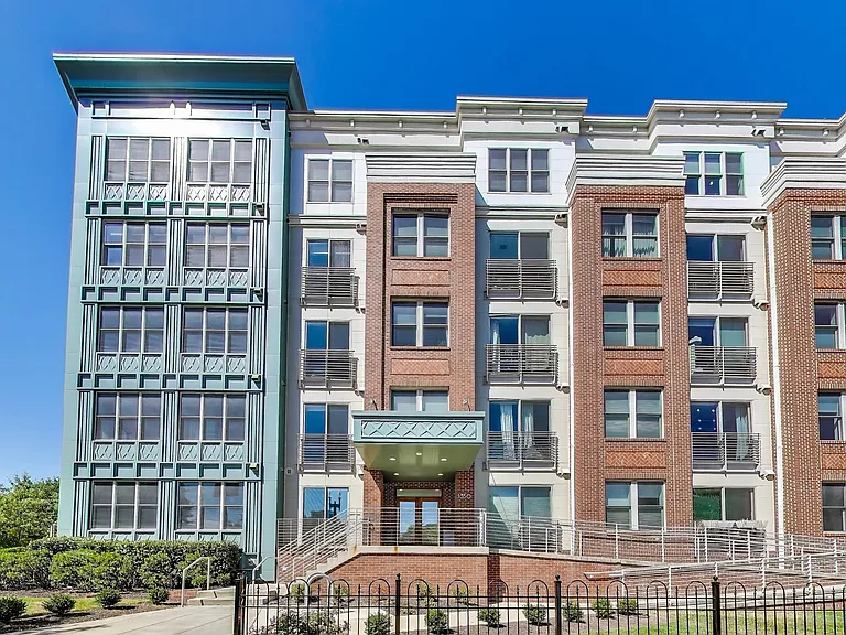 1350 Maryland Ave NE #316 — Photo 1