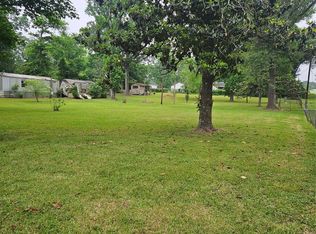 22048 Caney Dr, New Caney, TX 77357