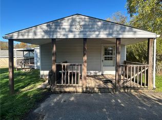 207 W Pennsville St, Connellsville, PA 15425