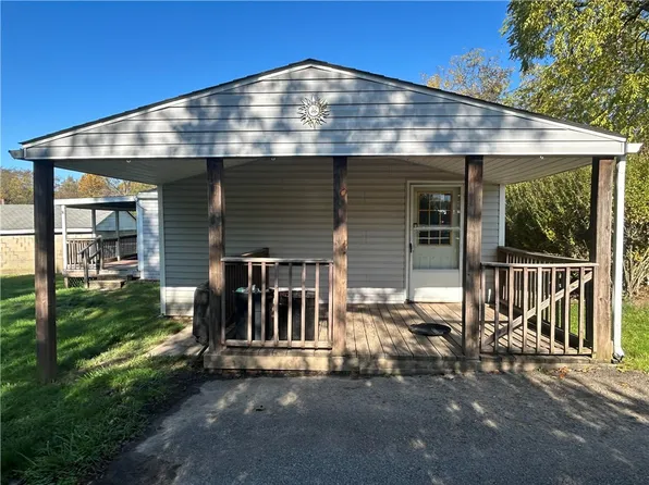 220041 W Pennsville St, Connellsville, PA 15425