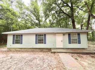 4520 Limit St, Milton, FL 32583
