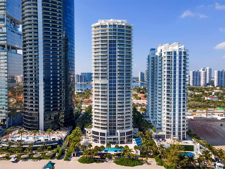 18671 Collins Ave #404 — Photo 53
