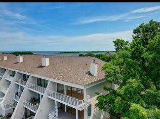 5401 Marina Club Dr, Wilmington, NC 28409