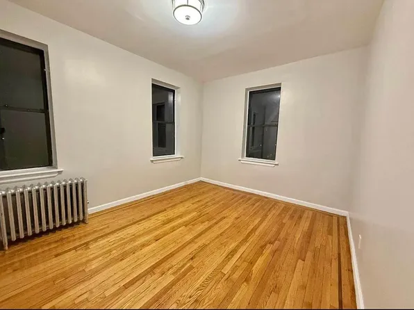 188 Parkside Avenue image 1 of 6